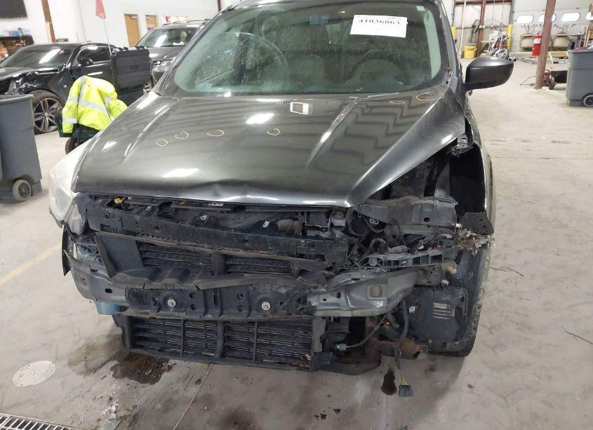 Photo 13 of 2017 Ford Escape SE (VIN 1FMCU9GD9HUD30377)