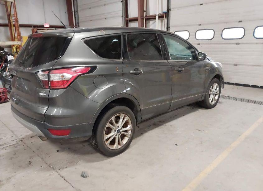 Photo 4 of 2017 Ford Escape SE (VIN 1FMCU9GD9HUD30377)