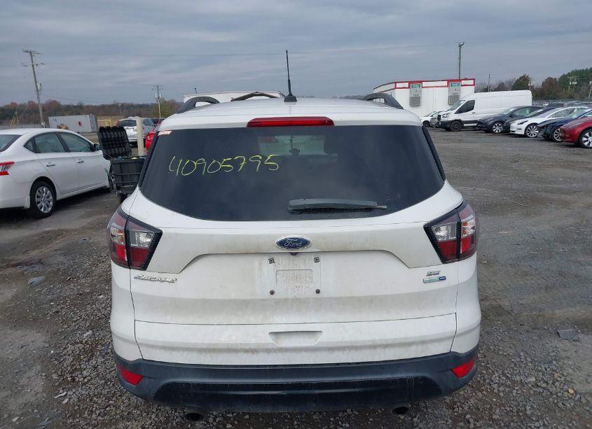 Photo 16 of 2017 Ford Escape SE (VIN 1FMCU9GD9HUD35935)
