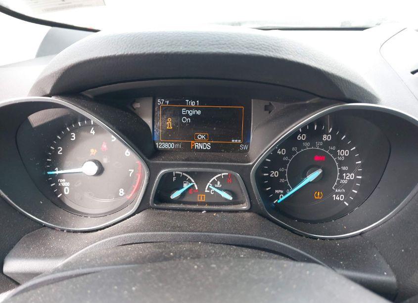 Photo 7 of 2017 Ford Escape SE (VIN 1FMCU9GD9HUD35935)