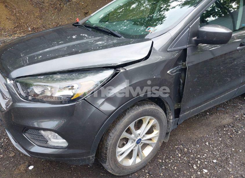 Photo 6 of 2017 Ford Escape SE (VIN 1FMCU9GD9HUD50578)