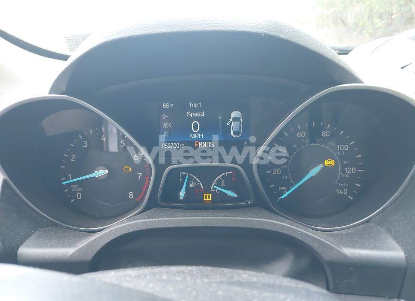Photo 7 of 2017 Ford Escape SE (VIN 1FMCU9GD9HUD50578)