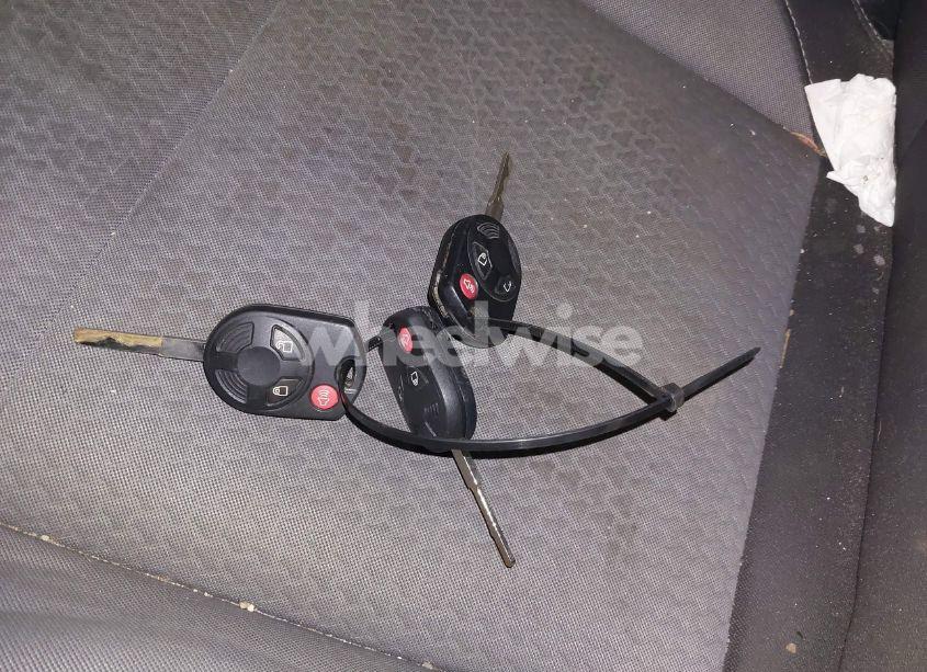 Photo 11 of 2017 Ford Escape SE (VIN 1FMCU9GD9HUD87713)