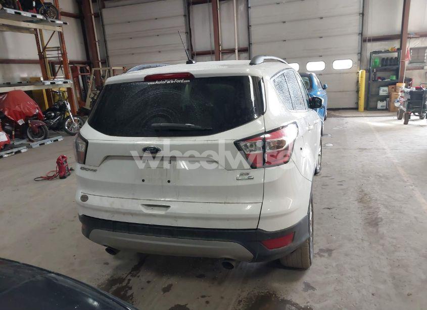 Photo 16 of 2017 Ford Escape SE (VIN 1FMCU9GD9HUD87713)