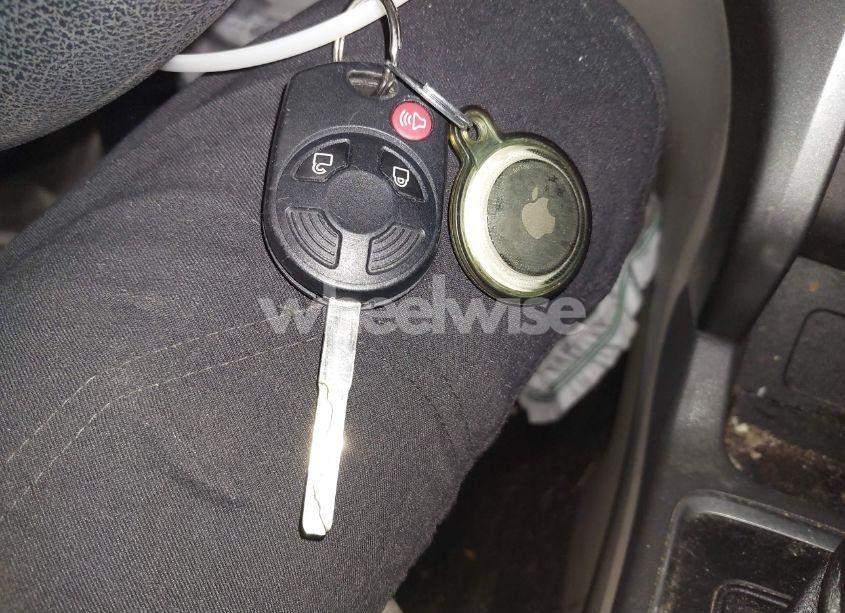 Photo 11 of 2017 Ford Escape SE (VIN 1FMCU9GD9HUE03991)