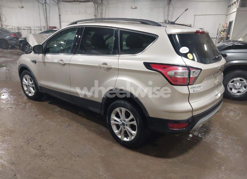 Photo 3 of 2017 Ford Escape SE (VIN 1FMCU9GD9HUE03991)