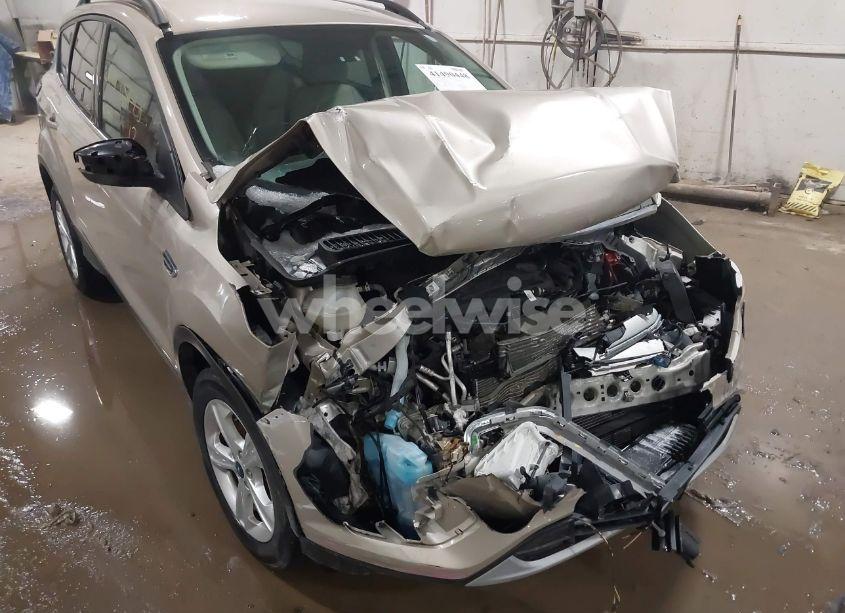 Photo 6 of 2017 Ford Escape SE (VIN 1FMCU9GD9HUE03991)