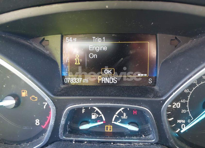 Photo 15 of 2017 Ford Escape SE (VIN 1FMCU9GD9HUE13825)