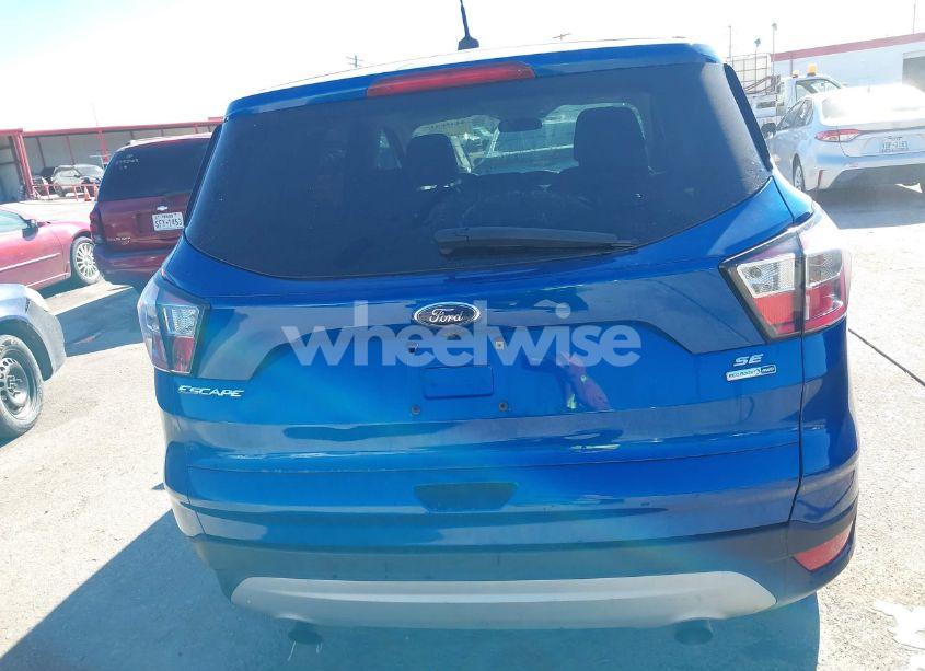 Photo 16 of 2017 Ford Escape SE (VIN 1FMCU9GD9HUE13825)