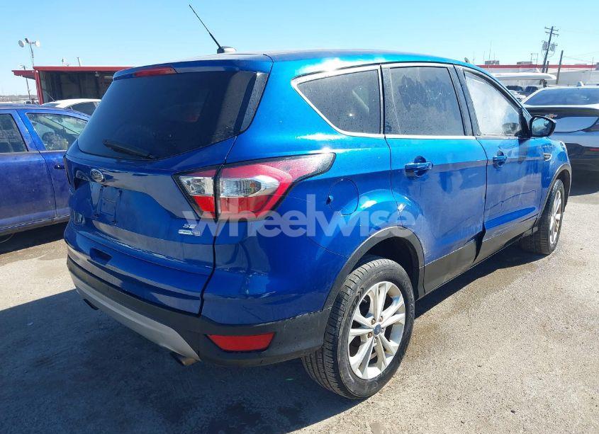 Photo 4 of 2017 Ford Escape SE (VIN 1FMCU9GD9HUE13825)