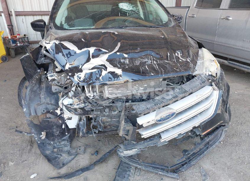 Photo 6 of 2017 Ford Escape SE (VIN 1FMCU9GD9HUE56044)