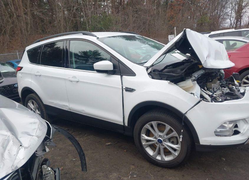 Photo 13 of 2017 Ford Escape SE (VIN 1FMCU9GD9HUE61373)