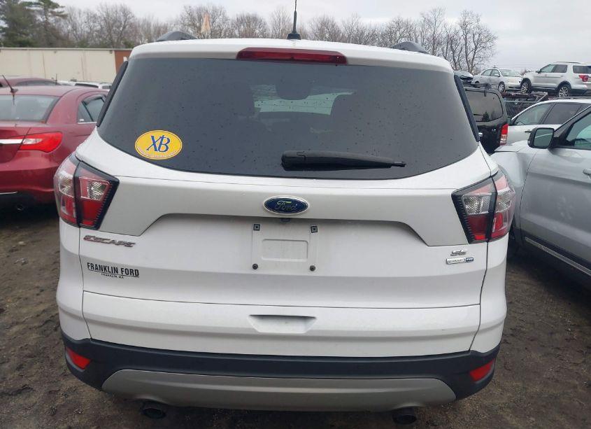 Photo 16 of 2017 Ford Escape SE (VIN 1FMCU9GD9HUE61373)