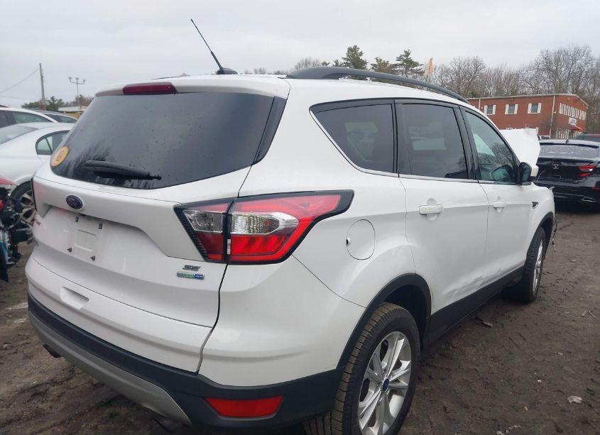 Photo 4 of 2017 Ford Escape SE (VIN 1FMCU9GD9HUE61373)