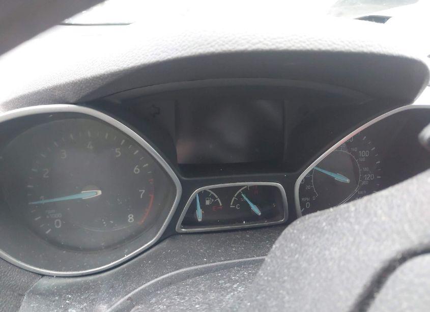 Photo 7 of 2017 Ford Escape SE (VIN 1FMCU9GD9HUE61373)