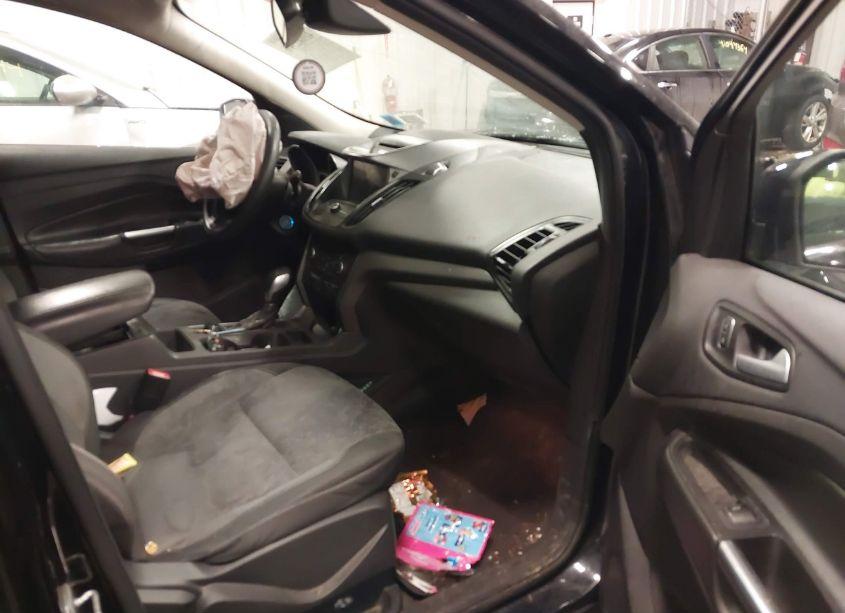 Photo 5 of 2018 Ford Escape SE (VIN 1FMCU9GD9JUA28870)