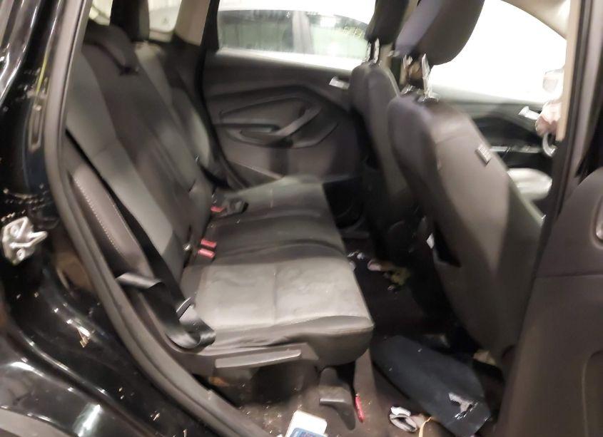 Photo 8 of 2018 Ford Escape SE (VIN 1FMCU9GD9JUA28870)