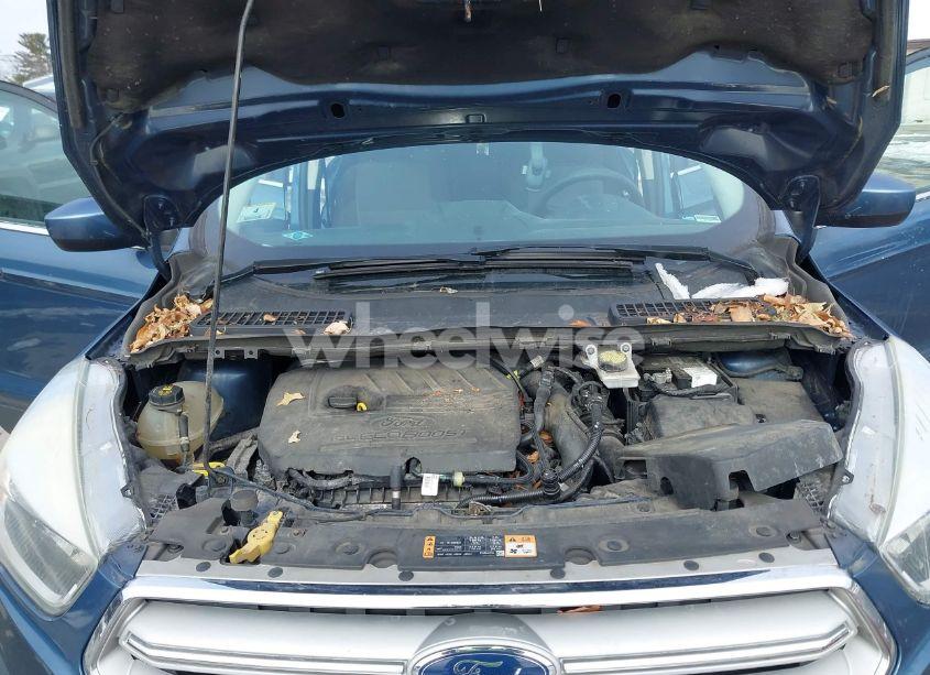 Photo 10 of 2018 Ford Escape SE (VIN 1FMCU9GD9JUA38671)