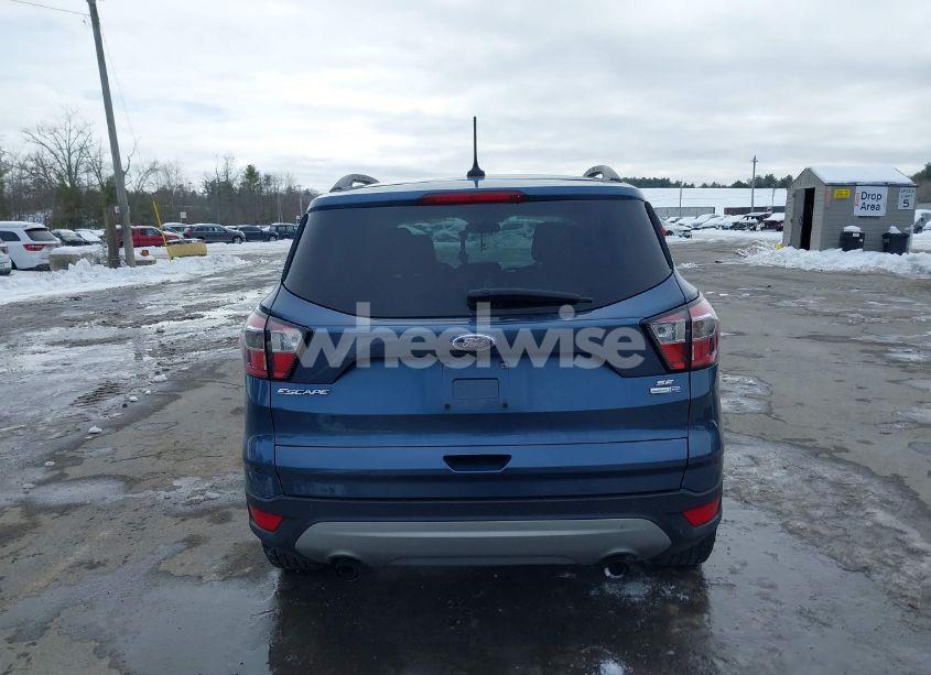 Photo 16 of 2018 Ford Escape SE (VIN 1FMCU9GD9JUA38671)