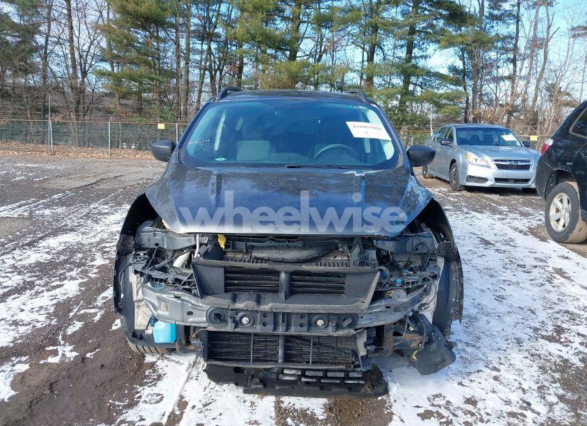 Photo 13 of 2018 Ford Escape SE (VIN 1FMCU9GD9JUA42218)