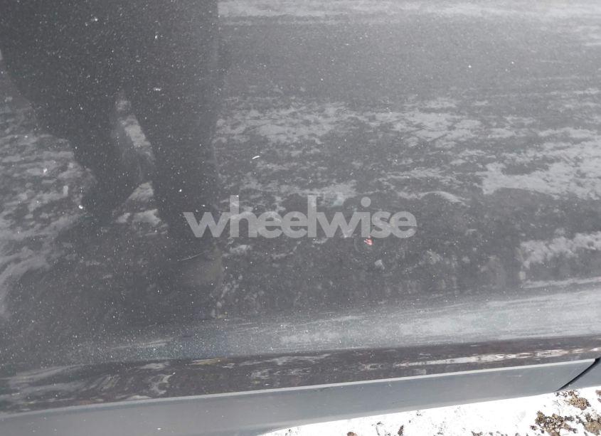 Photo 20 of 2018 Ford Escape SE (VIN 1FMCU9GD9JUA42218)