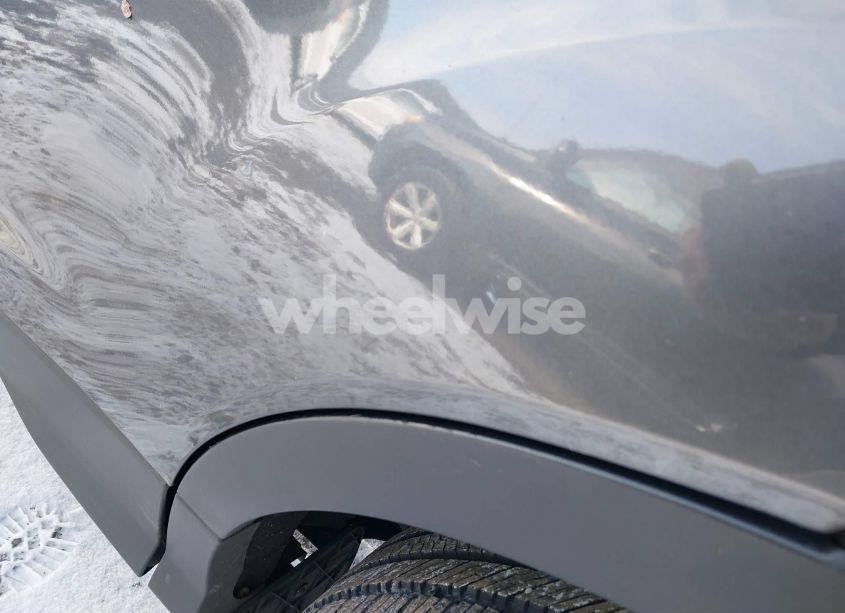 Photo 21 of 2018 Ford Escape SE (VIN 1FMCU9GD9JUA42218)