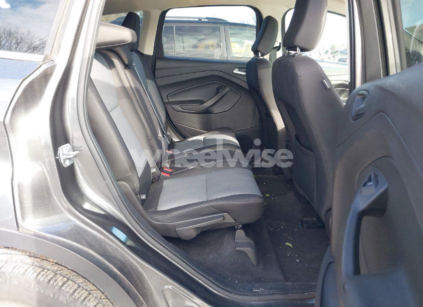 Photo 8 of 2018 Ford Escape SE (VIN 1FMCU9GD9JUA42218)