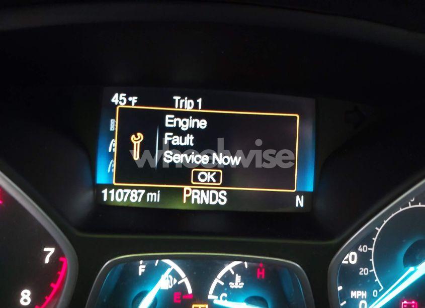 Photo 16 of 2018 Ford Escape SE (VIN 1FMCU9GD9JUA46513)