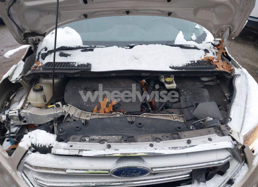 Photo 10 of 2018 Ford Escape SE (VIN 1FMCU9GD9JUB54016)