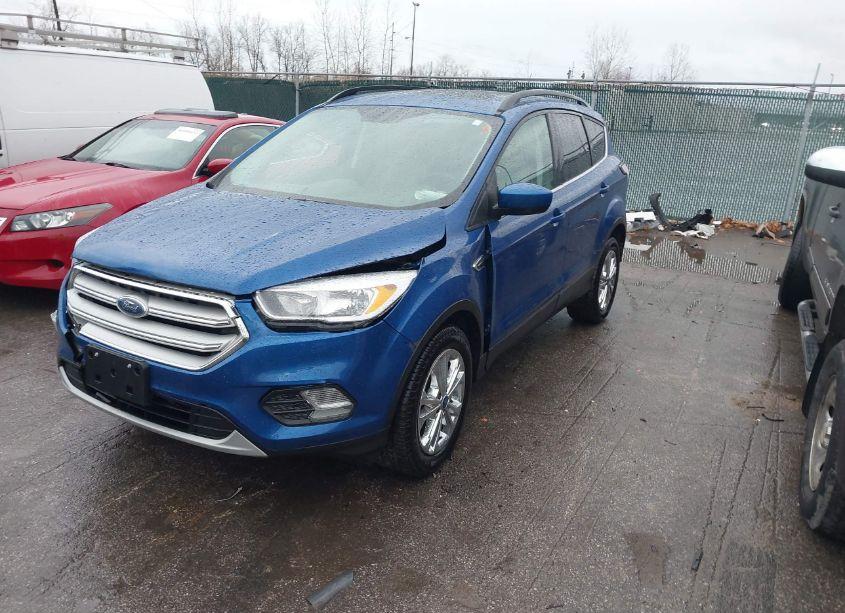 Photo 2 of 2018 Ford Escape SE (VIN 1FMCU9GD9JUB69163)