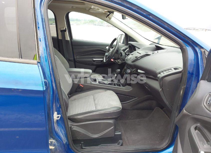 Photo 5 of 2018 Ford Escape SE (VIN 1FMCU9GD9JUB70118)