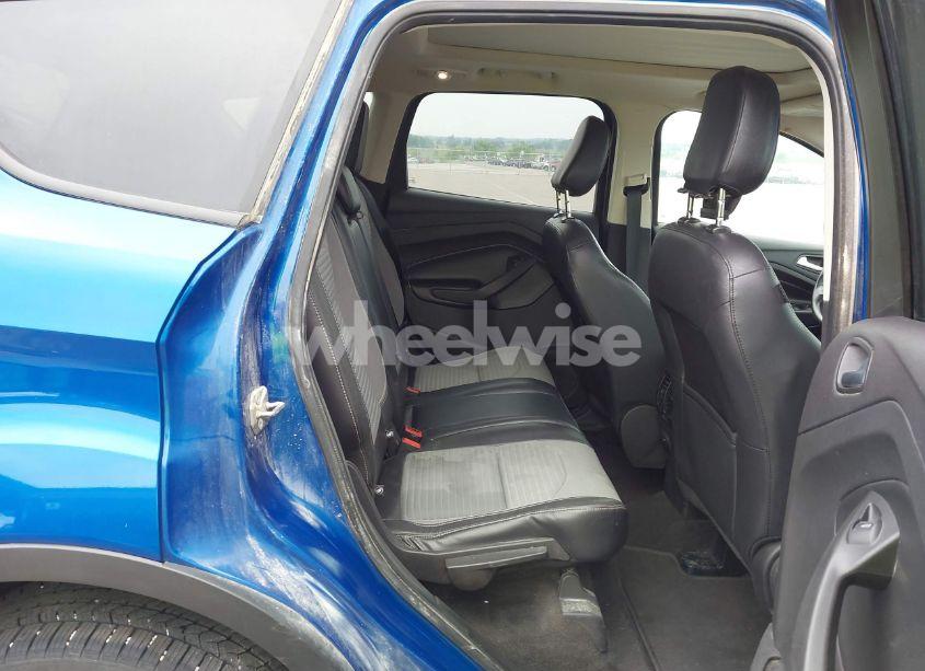 Photo 8 of 2018 Ford Escape SE (VIN 1FMCU9GD9JUB70118)