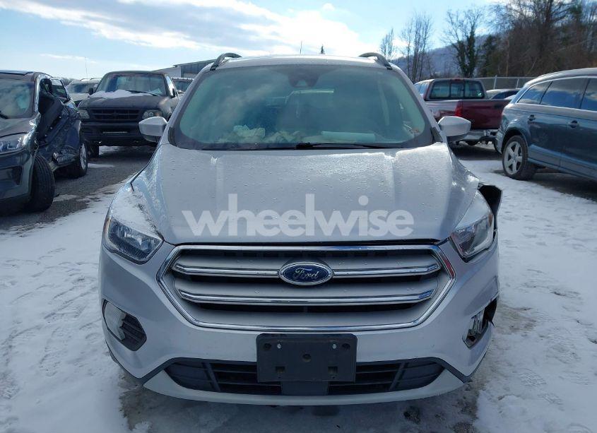 Photo 13 of 2018 Ford Escape SE (VIN 1FMCU9GD9JUD06408)