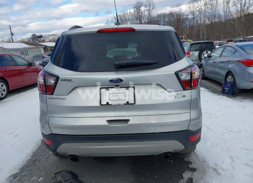 Photo 17 of 2018 Ford Escape SE (VIN 1FMCU9GD9JUD06408)