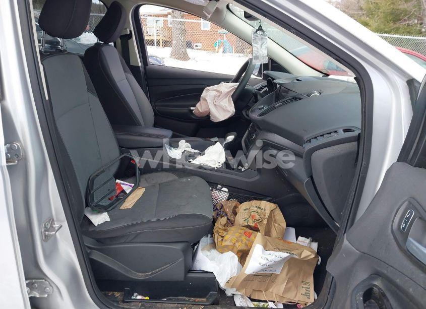 Photo 5 of 2018 Ford Escape SE (VIN 1FMCU9GD9JUD06408)