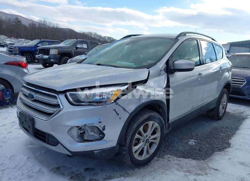 Photo 6 of 2018 Ford Escape SE (VIN 1FMCU9GD9JUD06408)