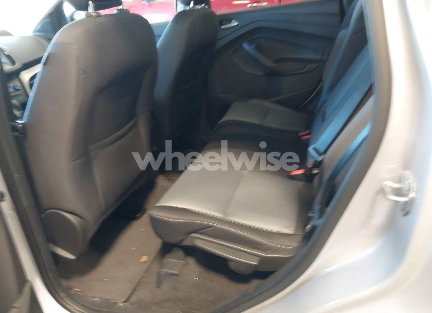 Photo 8 of 2018 Ford Escape SE (VIN 1FMCU9GD9JUD12113)