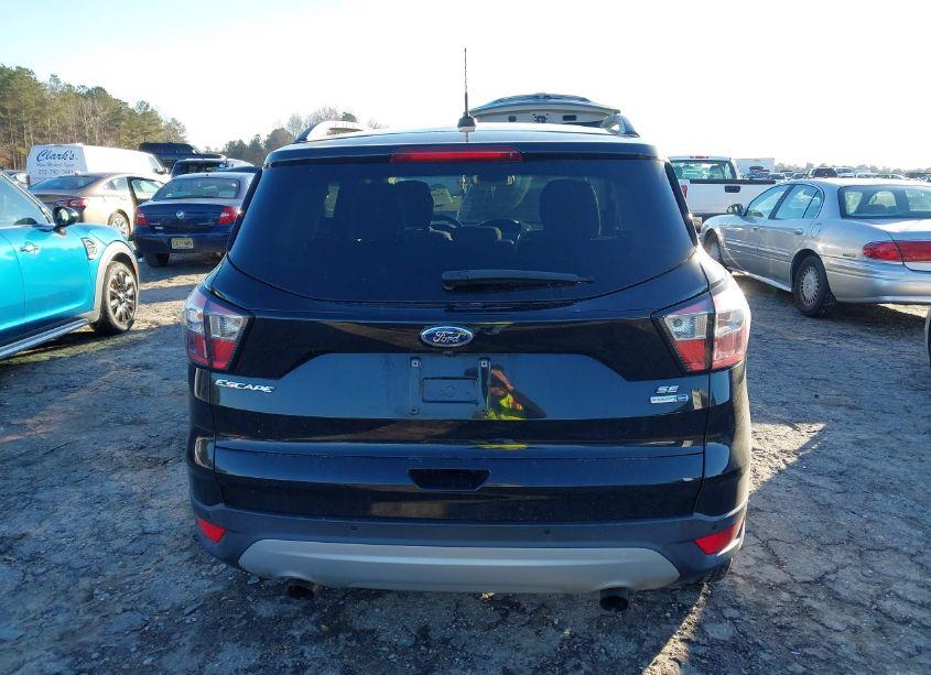 Photo 16 of 2018 Ford Escape SE (VIN 1FMCU9GD9JUD51798)