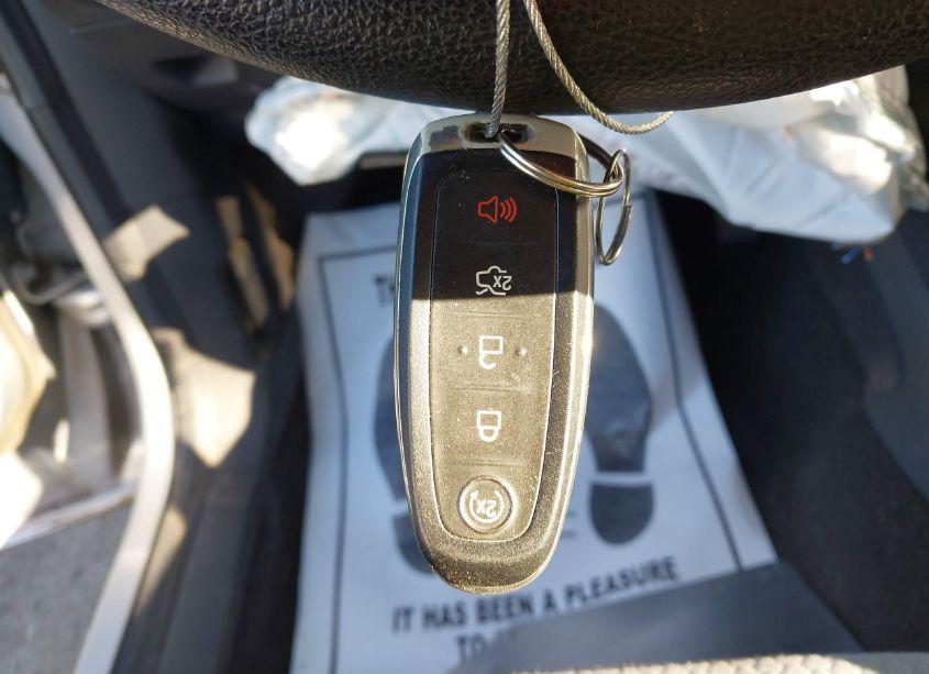 Photo 11 of 2019 Ford Escape SE (VIN 1FMCU9GD9KUA08233)