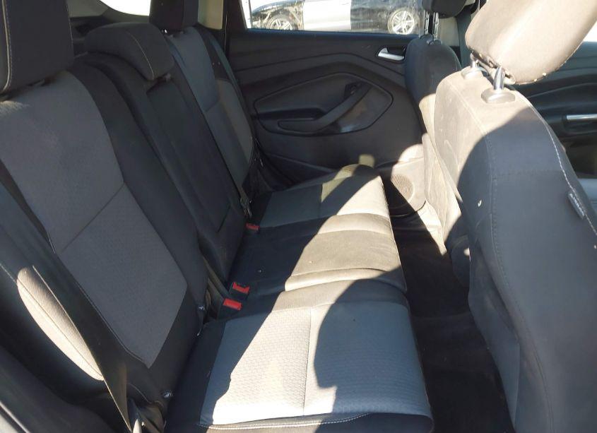 Photo 8 of 2019 Ford Escape SE (VIN 1FMCU9GD9KUA08233)