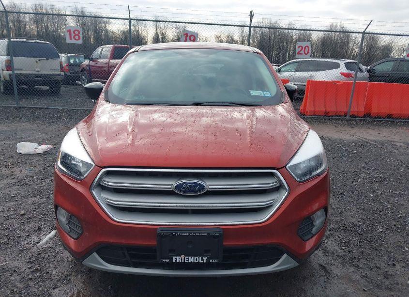 Photo 13 of 2019 Ford Escape SE (VIN 1FMCU9GD9KUA37604)