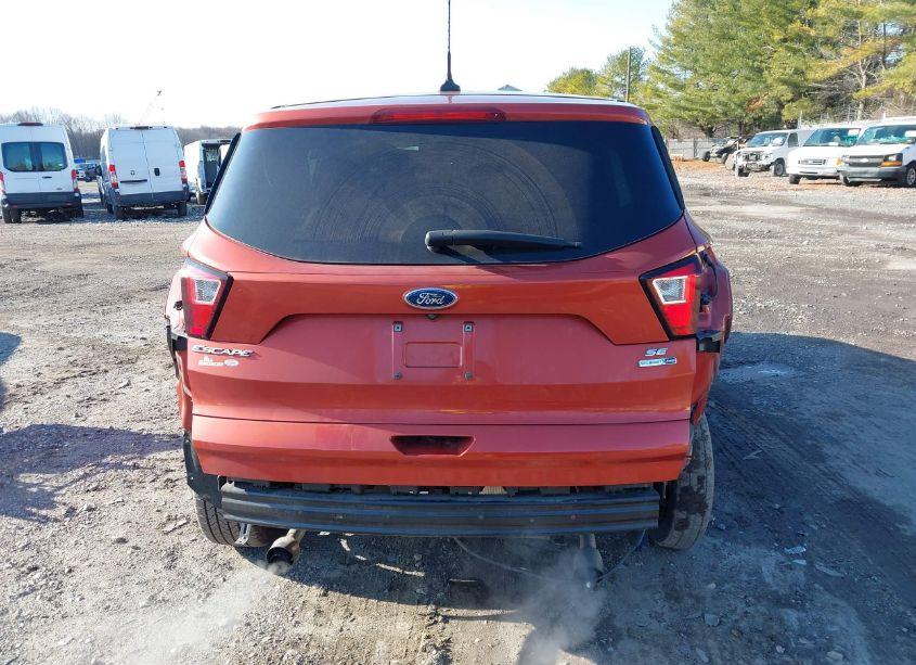 Photo 15 of 2019 Ford Escape SE (VIN 1FMCU9GD9KUA48795)