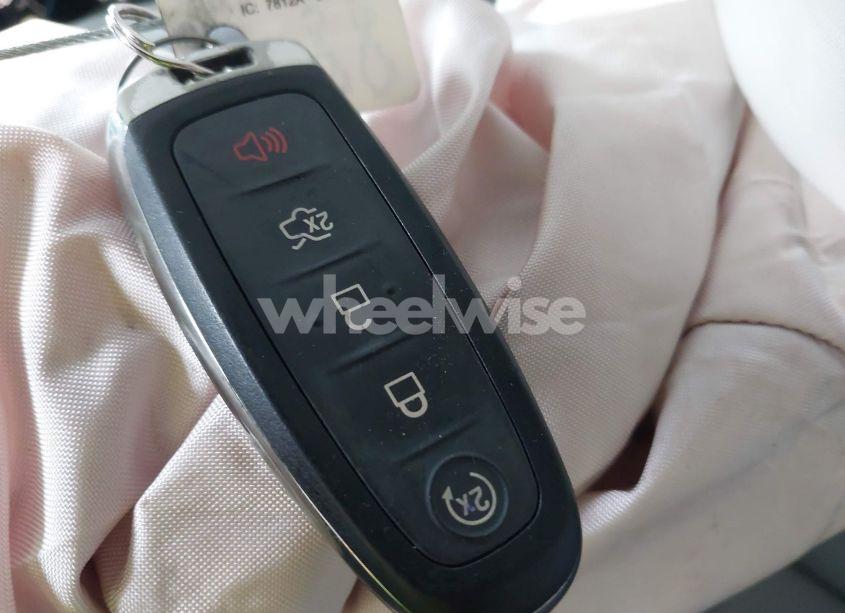 Photo 11 of 2019 Ford Escape SE (VIN 1FMCU9GD9KUA91470)