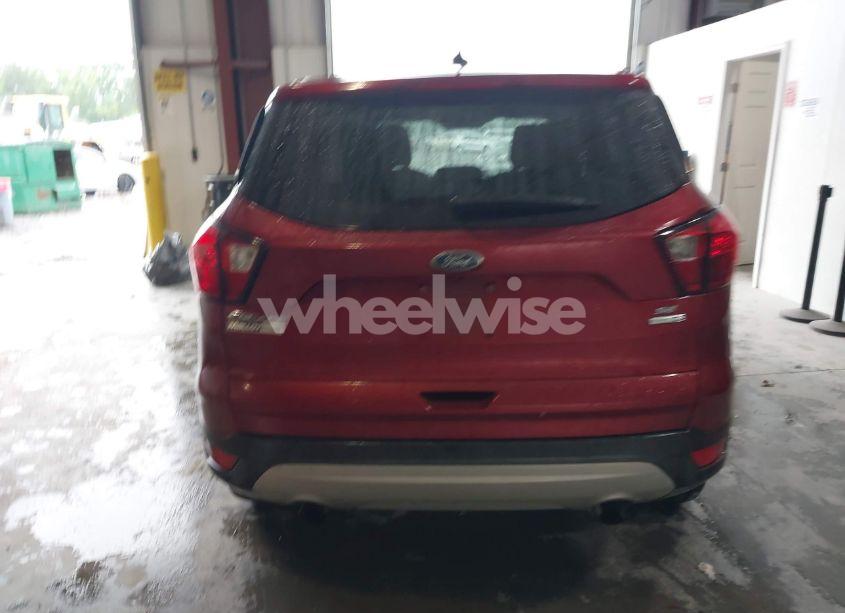 Photo 16 of 2019 Ford Escape SE (VIN 1FMCU9GD9KUA91470)
