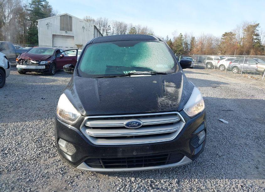 Photo 12 of 2019 Ford Escape SE (VIN 1FMCU9GD9KUB10339)