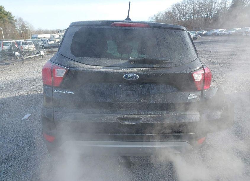 Photo 16 of 2019 Ford Escape SE (VIN 1FMCU9GD9KUB10339)