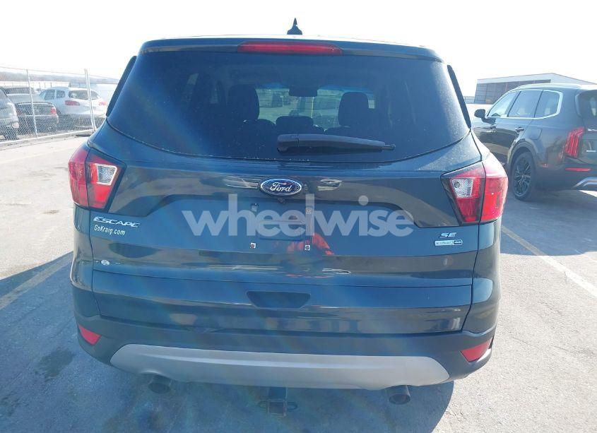 Photo 16 of 2019 Ford Escape SE (VIN 1FMCU9GD9KUB14228)