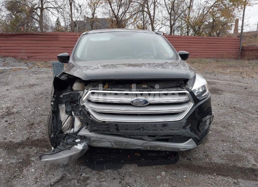 Photo 11 of 2019 Ford Escape SE (VIN 1FMCU9GD9KUC00042)