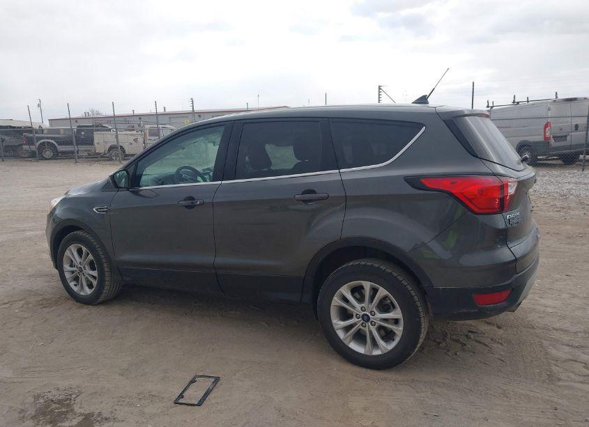 Photo 14 of 2019 Ford Escape SE (VIN 1FMCU9GD9KUC53498)