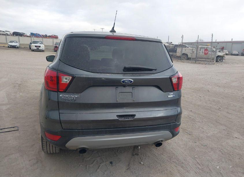 Photo 16 of 2019 Ford Escape SE (VIN 1FMCU9GD9KUC53498)